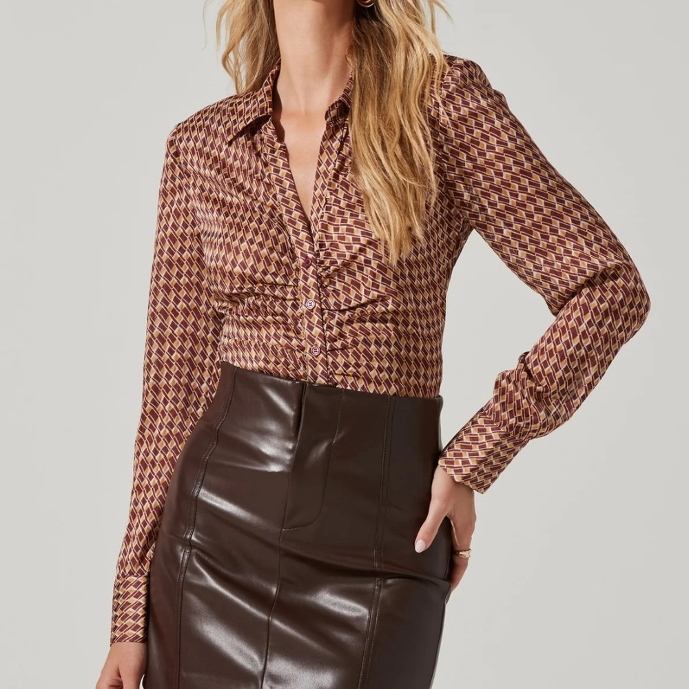 Astr The Label Button Up Blouse - image 1